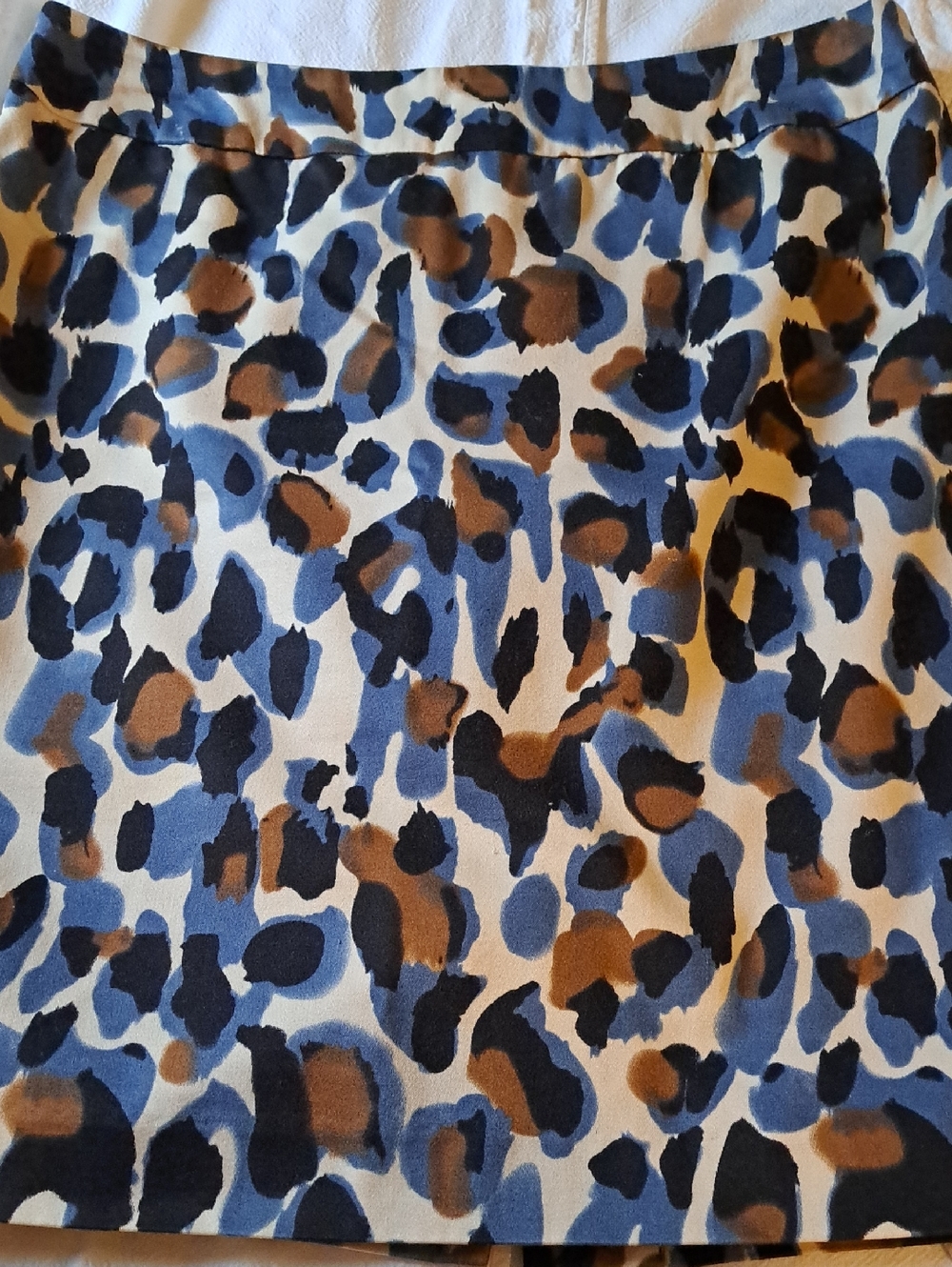 Valerie Bertinelli Blue, Brown and Black Leopard-Print Pencil Skirt